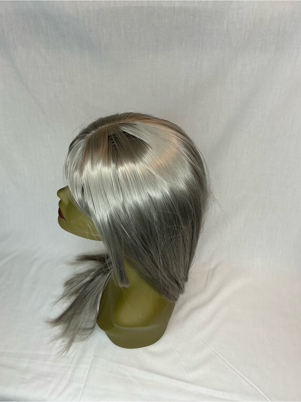 2153 - Stylish Long Silver Women's Wig with Side Bangs - Picture 2 of 4